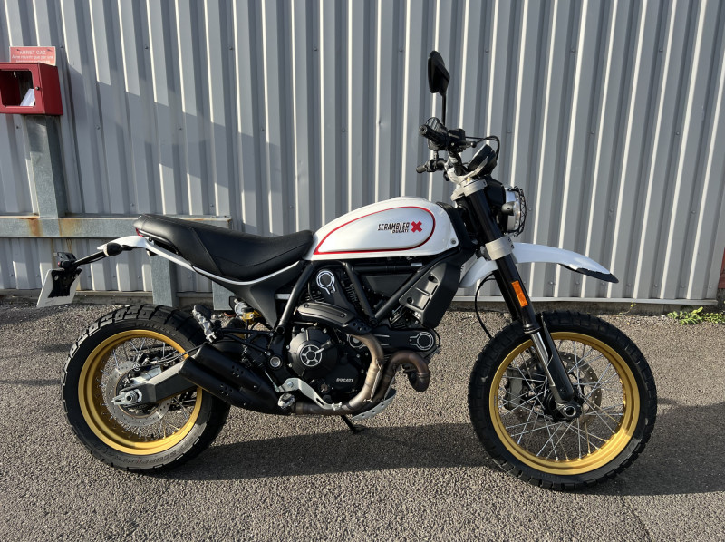 DUCATI SCRAMBLER DESERT SLED (120€/mois*)