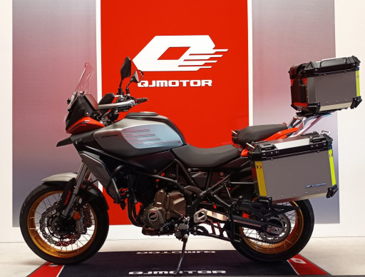 QJ MOTOR SRT 700 X TOURING