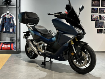 HONDA FORZA 750