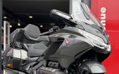 HONDA GL 1800 GOLDWING TOURING DCT
