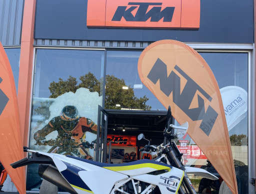 HUSQVARNA 701 SUPERMOTO