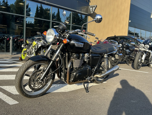 TRIUMPH BONNEVILLE 865 T100