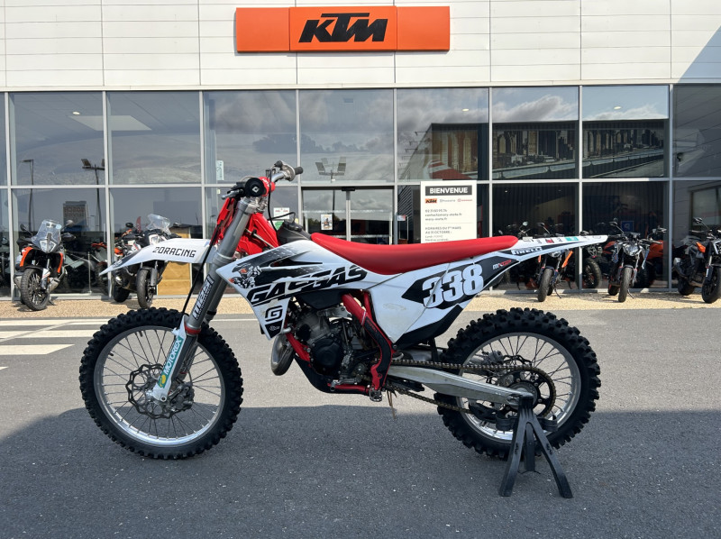MC 125