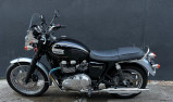 TRIUMPH BONNEVILLE 865 SE