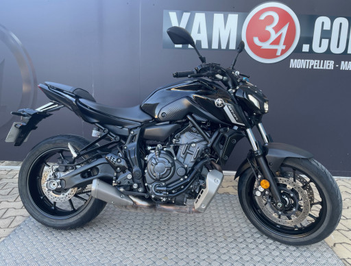 YAMAHA MT-07 full