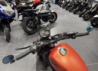 HYOSUNG GV AQUILA 125 / 125 BOBBER / Garantie 