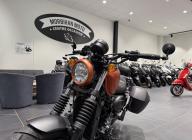HYOSUNG GV AQUILA 125 / 125 BOBBER / Garantie 