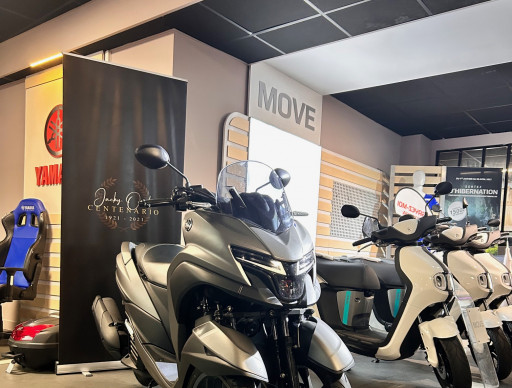 YAMAHA TRICITY 125 SWORD GREY