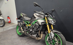 KAWASAKI Z900 SE DEMO BIKE 796 KMS SEULEMENT !