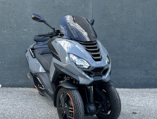 PEUGEOT METROPOLIS 400
