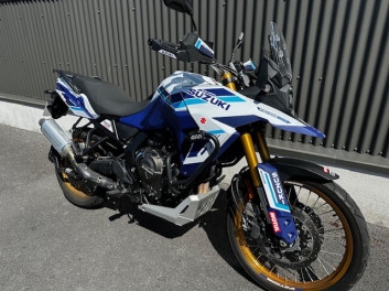 SUZUKI VSTROM DE 800 DJEBEL EDITION