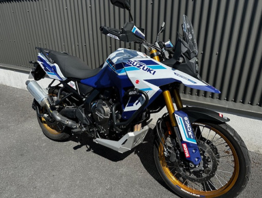 SUZUKI VSTROM DE 800 DJEBEL EDITION