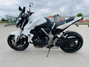 HONDA CB 1000 R