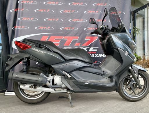 YAMAHA X-MAX 125