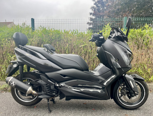 YAMAHA X-MAX 125