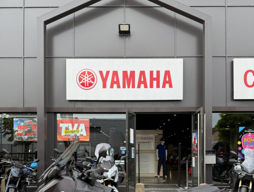YAMAHA XMAX 300 Tech Max