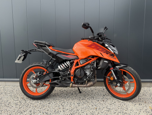 KTM 390 DUKE 2024