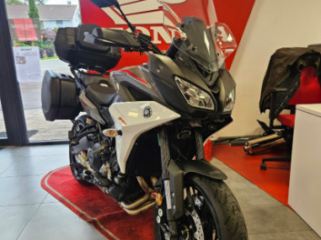 YAMAHA TRACER 900