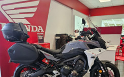 YAMAHA TRACER 900