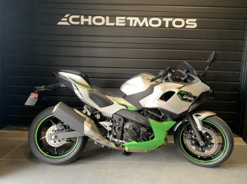 KAWASAKI Ninja 7 Hybrid