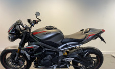 TRIUMPH STREET TRIPLE 765 RS