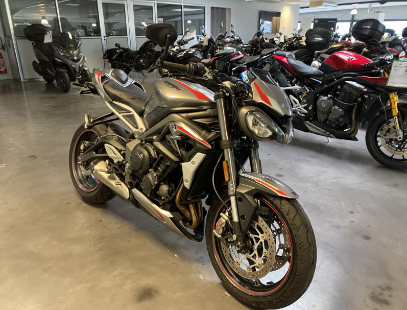 TRIUMPH STREET TRIPLE 765 RS