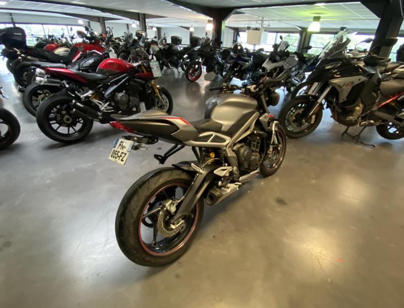 TRIUMPH STREET TRIPLE 765 RS