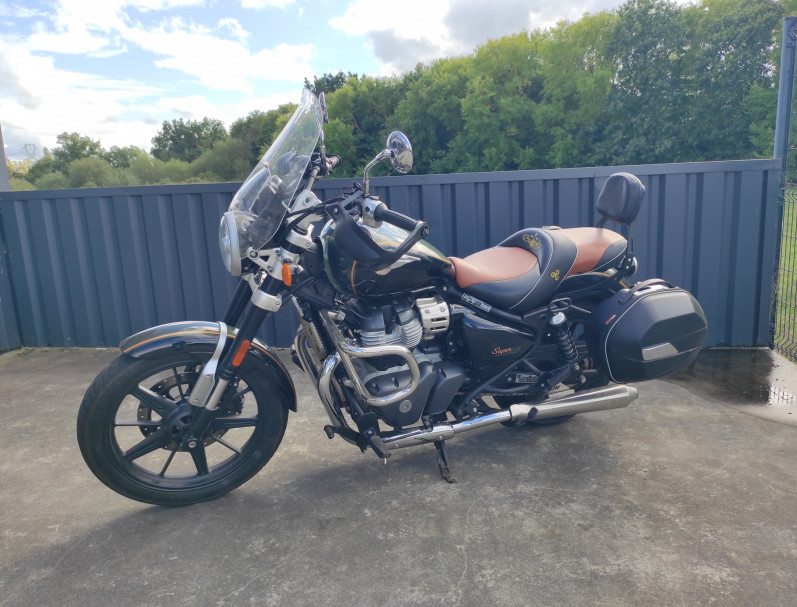 ROYAL ENFIELD SUPER METEOR 650