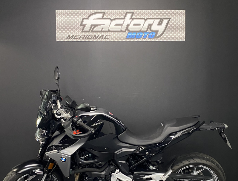 BMW F 900 R 