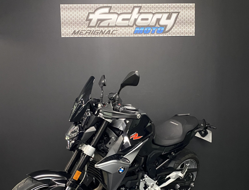 BMW F 900 R 
