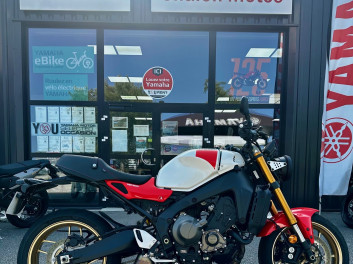 YAMAHA XSR 900 / XSR900 / XSR-900
