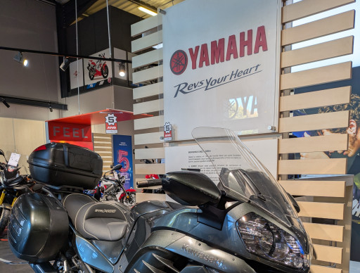 KAWASAKI GTR 1400