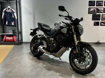 HONDA CB650R E-CLUTCH