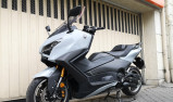 YAMAHA XP T-MAX 560 TECH MAX A2 AKRAPOVIC 