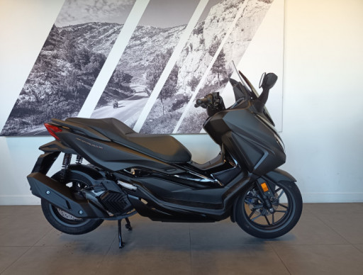 HONDA FORZA 125 - 07/2025 - 1680 KMS