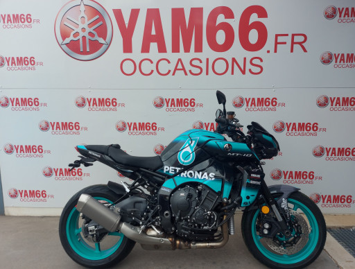 YAMAHA MT-10 PETRONAS