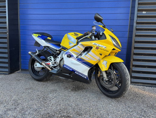 HONDA CBR 600 R ROSSI REPLICA # 46 