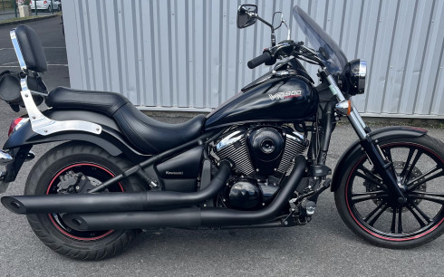 KAWASAKI VN 900