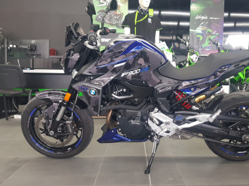 BMW F900R