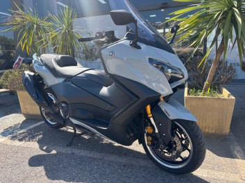 YAMAHA XP T-MAX 560 TECH MAX