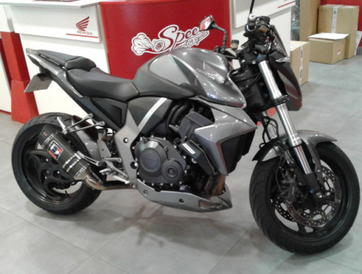 cb 1000 r