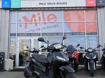 PEUGEOT KISBEE M / TWEET - 125CC - Garantie 04/2025