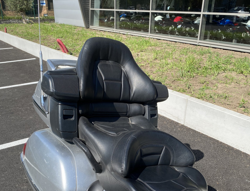 HONDA GL 1800 GOLDWING AIR BAG GPS