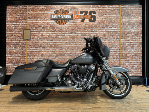 HARLEY-DAVIDSON TOURING STREET GLIDE 1690