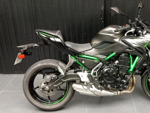 KAWASAKI Z650 - Z650