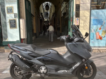 YAMAHA XP T-MAX 560 TECH MAX