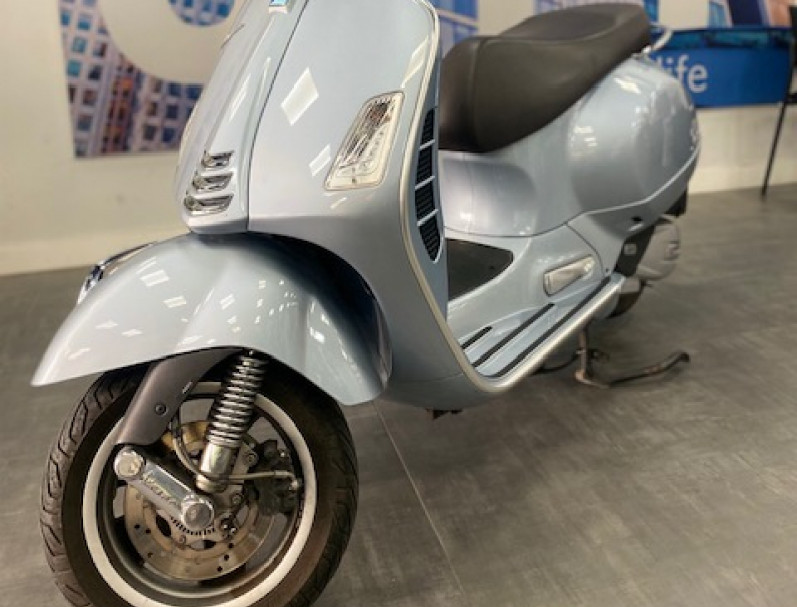 VESPA GTS 125 