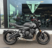 TRIUMPH TRIDENT 660