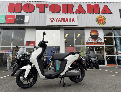 YAMAHA NEO