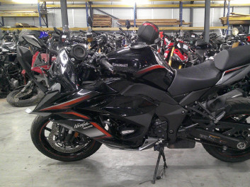 KAWASAKI Z 1000 SX ACCIDENTE RSV N°20076